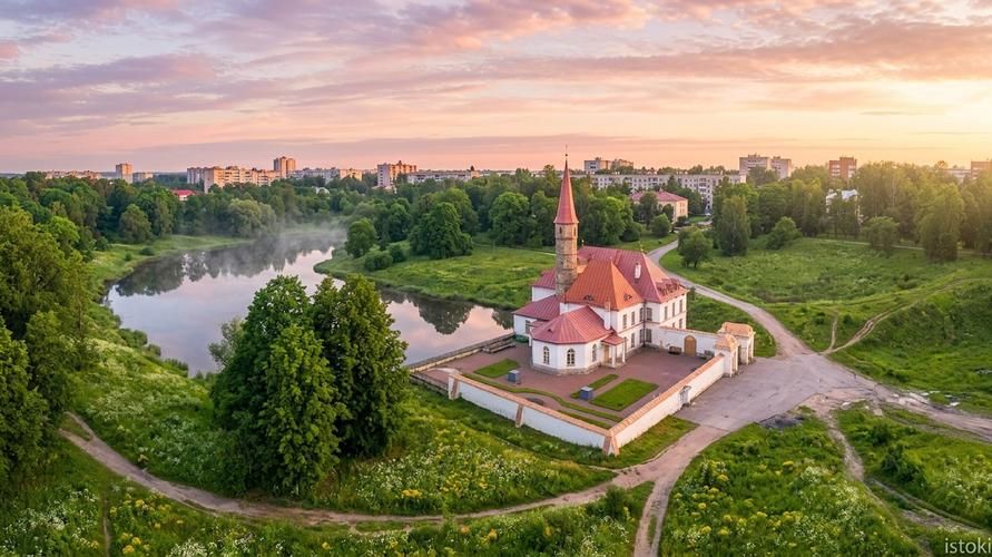 Авиа| Дух Петербурга: вековые традиции из Саратова