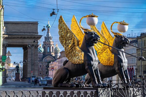 Трон и держава: жизнь правителя