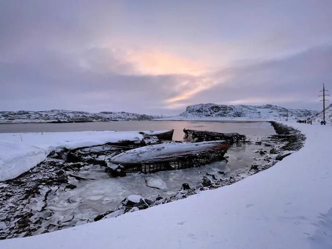 Невероятная зима в Мурманске: от сияния до белых ночей