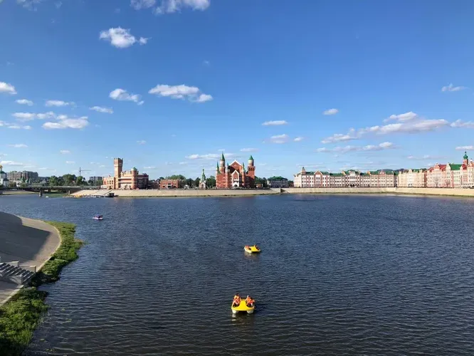 Автобус| В гости к Чудо‑Коням: сказка марийской столицы