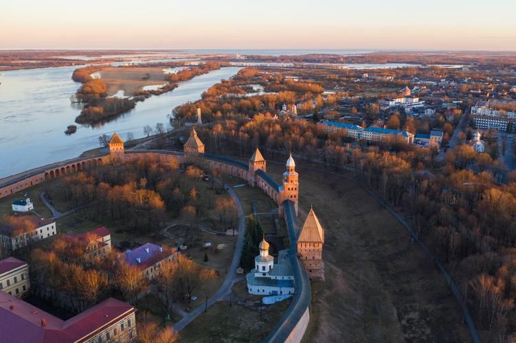 Автобус| Загадки древнего Новгорода: открытие наследия