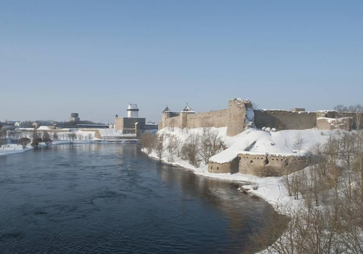 Автобус| Петербург под снежком: Новый год в сказке из Пензы